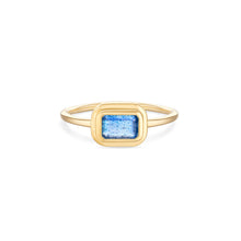 Load image into Gallery viewer, Taylor | Labradorite Ring in Gold Vermeil
